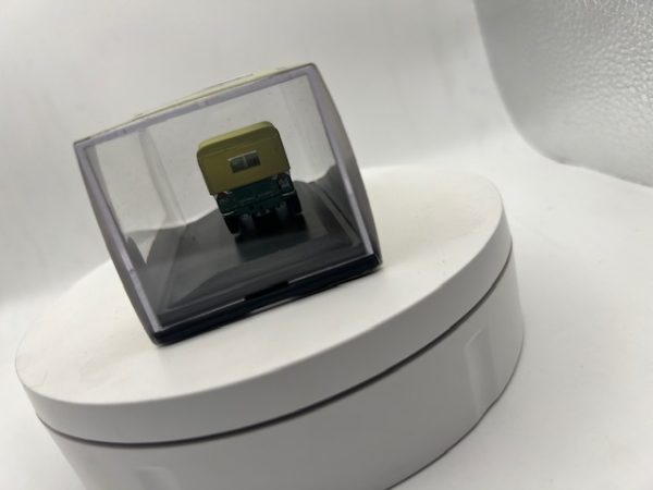 Series 1 Green / Series 1 80" HUE 166 Diecast Model - Image 6