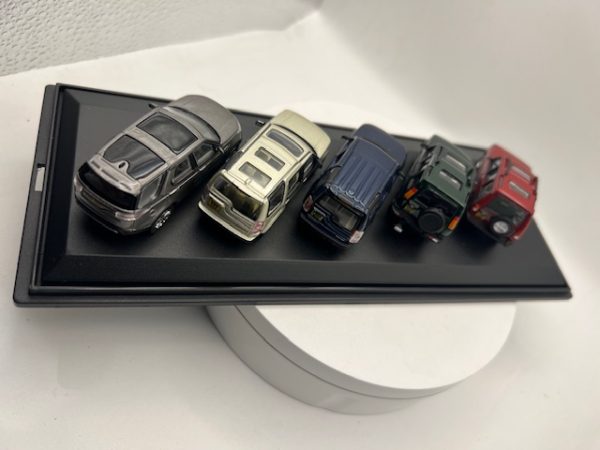 Land Rover Discovery 5 Piece Diecast Model Set - Image 8